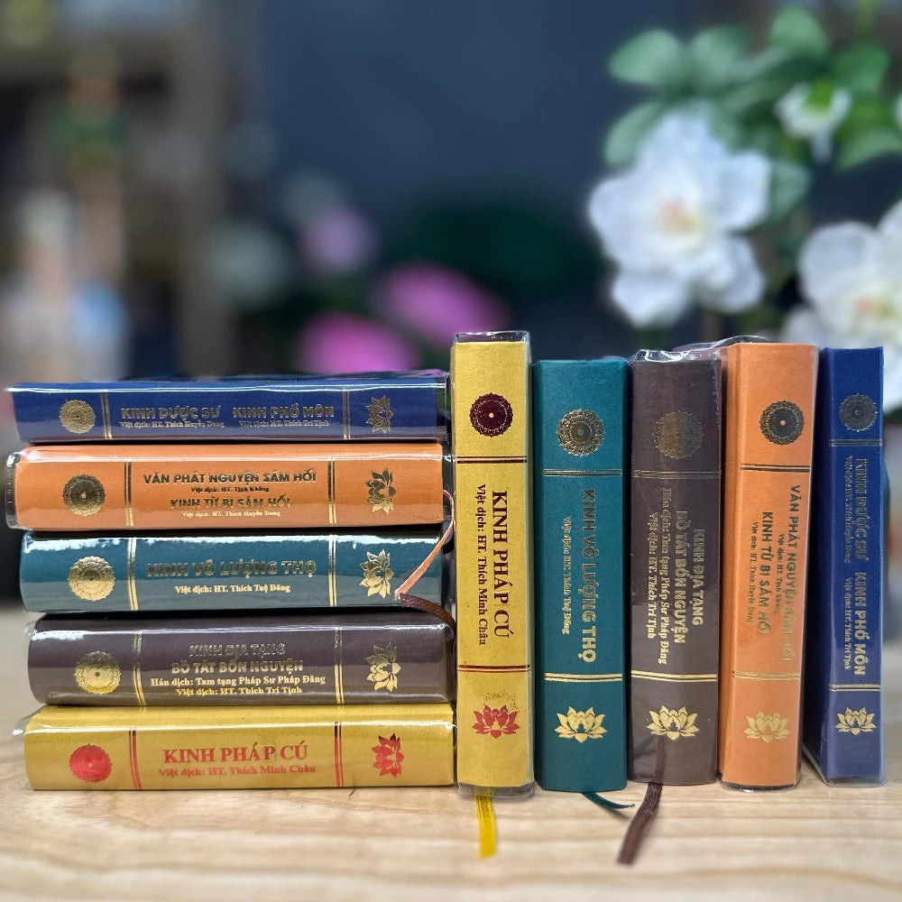 Bộ 5 cuốn kinh mini bìa cứng (Địa tạng + Từ Bi Sám Hối + Pháp Cú + Vô Lượng Thọ +Phổ Môn)